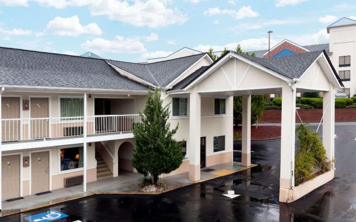 Days Inn by Wyndham Dahlonega University Area