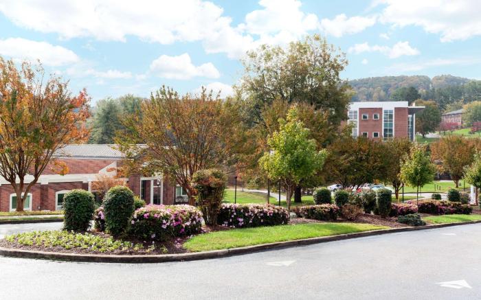 Days Inn by Wyndham Dahlonega University Area
