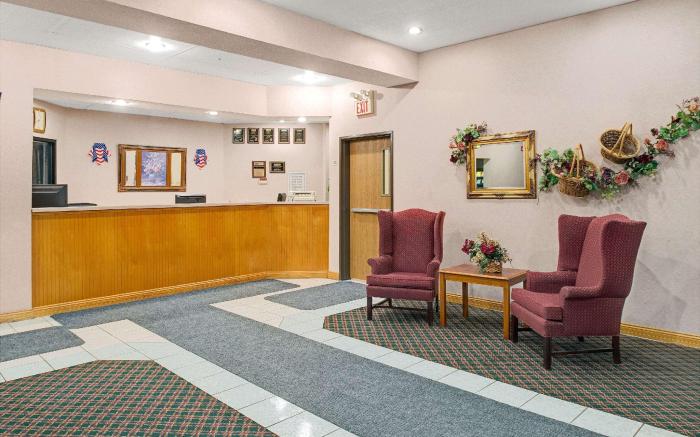 Travelodge by Wyndham St. Louis