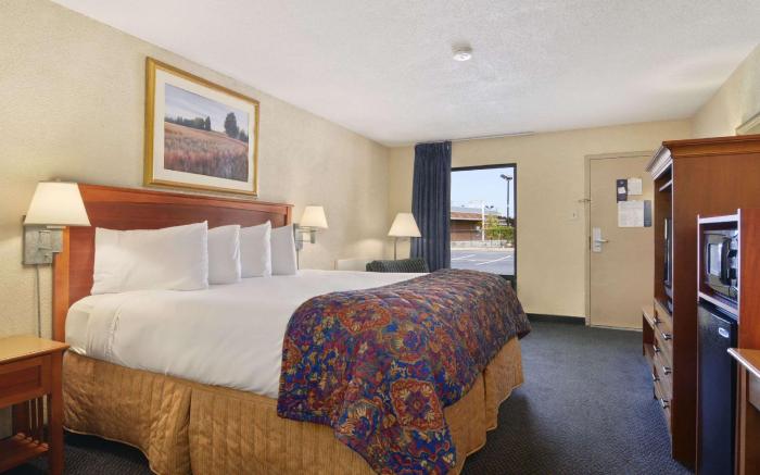 Baymont by Wyndham Macon I-75