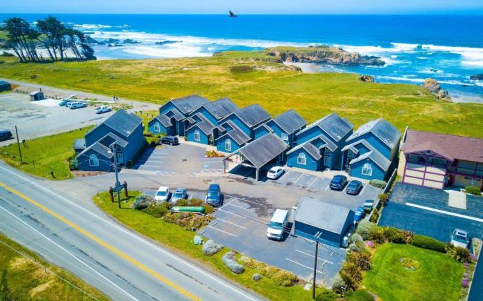 Surf and Sand Lodge