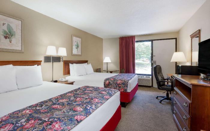 Days Inn by Wyndham Hoover Birmingham