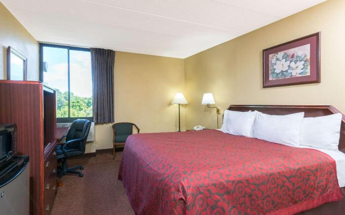 Days Inn by Wyndham Hagerstown I-70