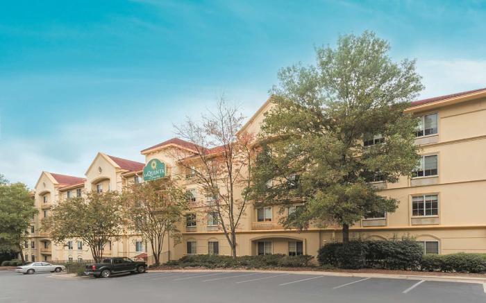 La Quinta Inn & Suites by Wyndham Raleigh Crabtree