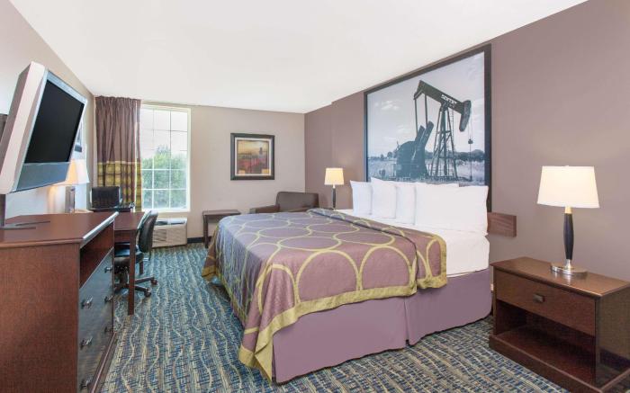 Super 8 By Wyndham Oklahoma City