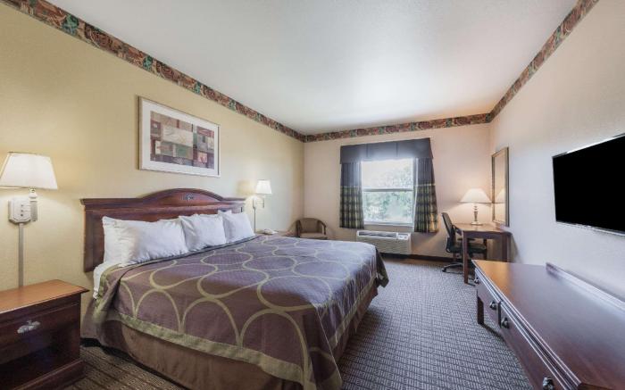 Super 8 by Wyndham Fort Worth Stockyards