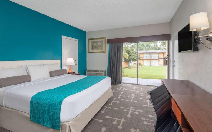 Howard Johnson by Wyndham Athens