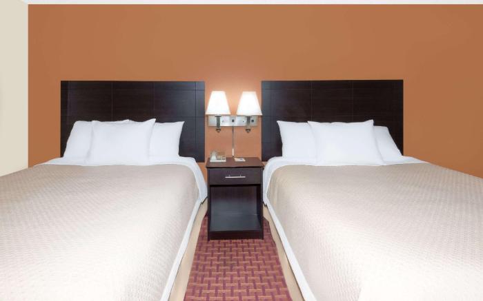 Days Inn by Wyndham Ames