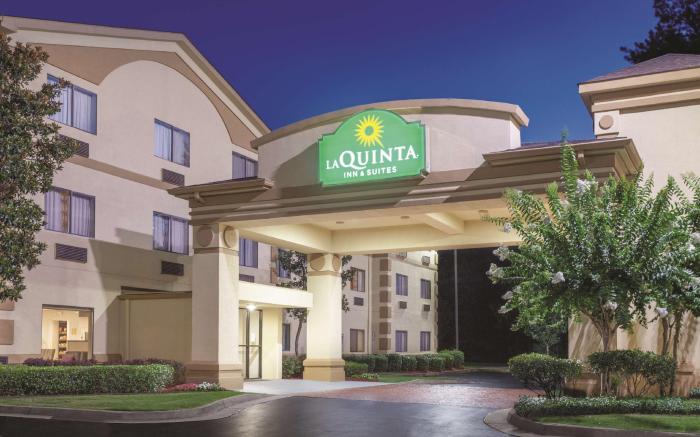 La Quinta Inn & Suites by Wyndham Jackson Airport