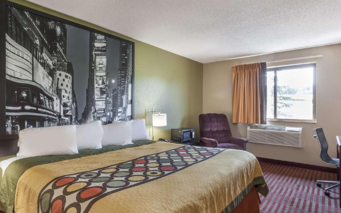 Super 8 By Wyndham Amsterdam