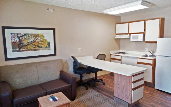 Extended Stay America Suites - Kansas City - Airport - Tiffany Springs