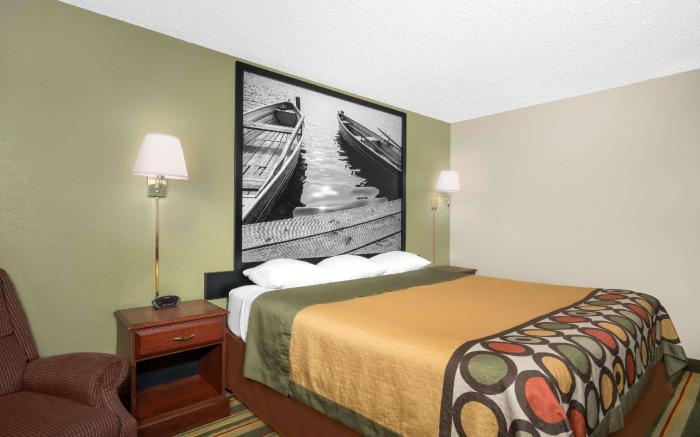Super 8 By Wyndham Winona Mn