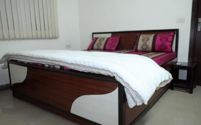 The Raveesh Rooms