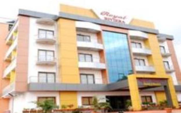 Royal Riviera Hotel & Resort