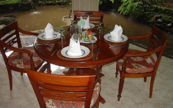 Gunung Paradis Retreat