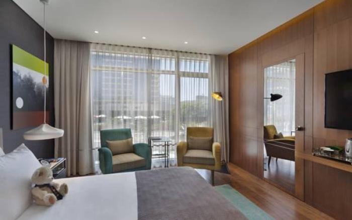 Publica Isrotel, Autograph Collection