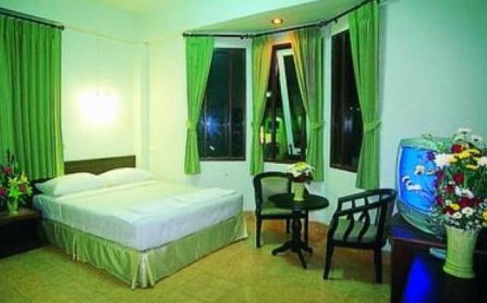 Thaksin Grand Home Hotel