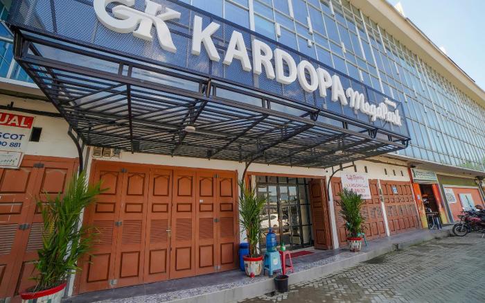 Capital O 90447 Kardopa Hotel Megapark
