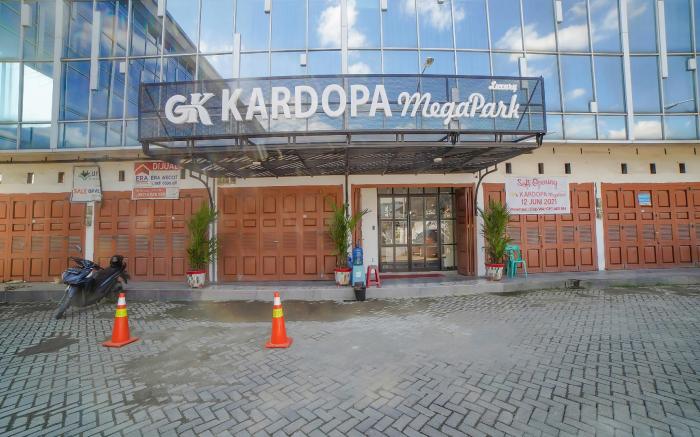 Capital O 90447 Kardopa Hotel Megapark