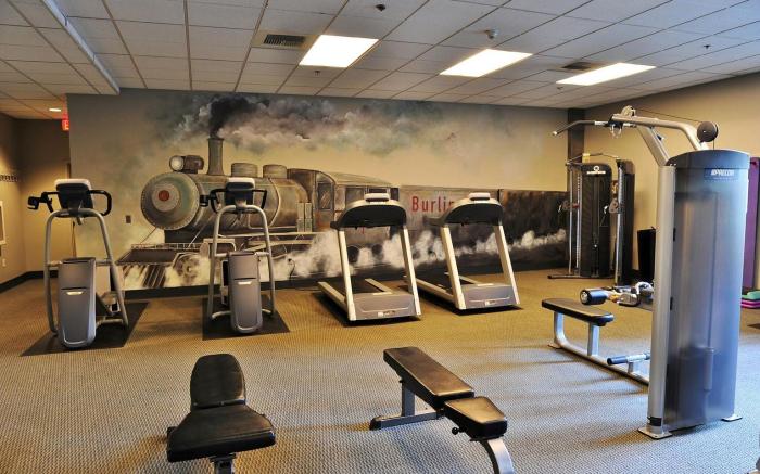 Spacious, Downtown Location – great for work and relaxing!