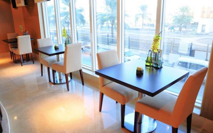Al Hamra Hotel