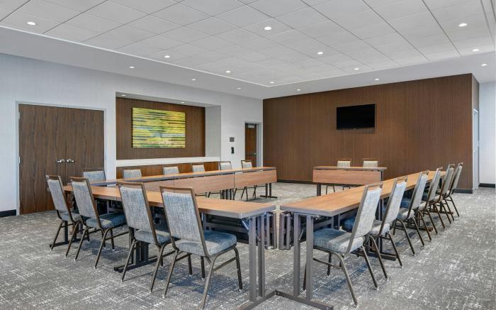 Courtyard by Marriott Manhattan Aggieville