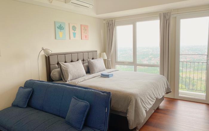 Family Studio Breeze Apartments Bintaro by OkeStay