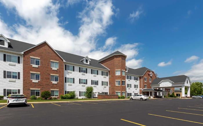 Best Western Plus Appleton Airport/Mall Hotel