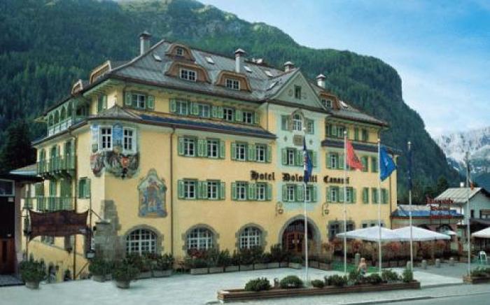 Hotel Dolomiti Schloss
