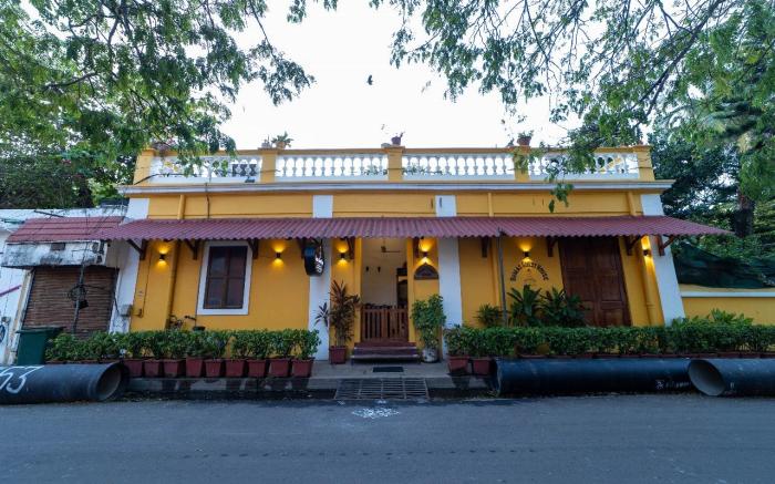 Dumas Guest House