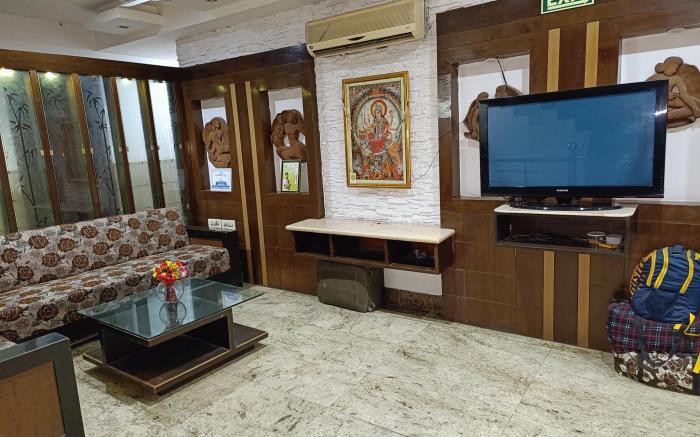 Hotel TJS Grand