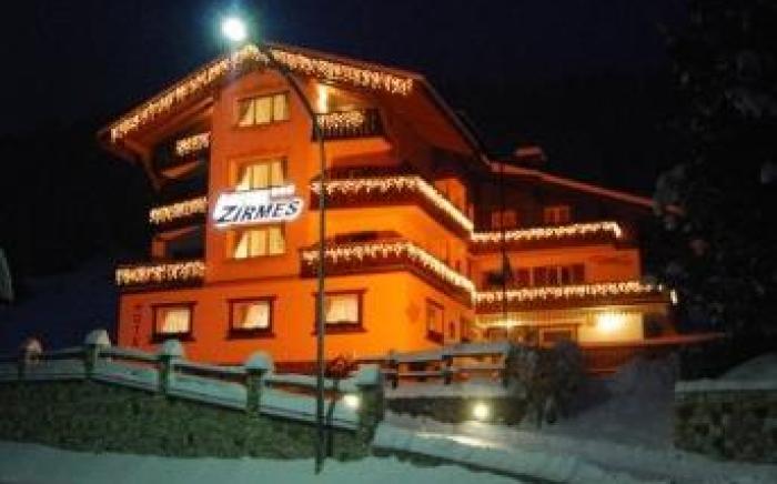 Hotel Zirmes