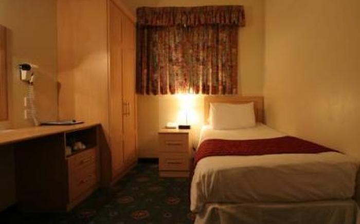 Grange Moor Hotel