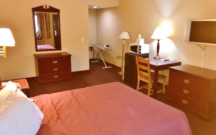 Americas Best Value Inn Livonia Detroit