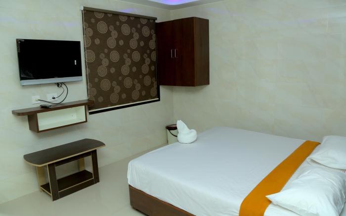 Sri Maharaja Residency