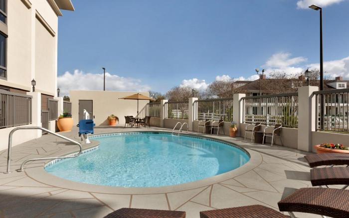 Hampton Inn Waycross