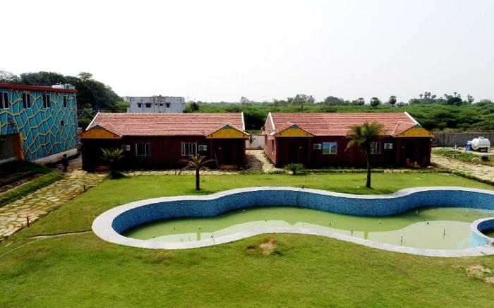 Navagiraga Resort and  Hotel