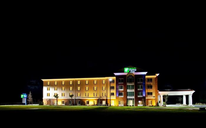 Holiday Inn Express and Suites Newberry By IHG