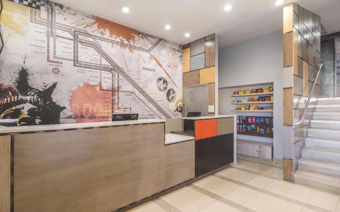 La Quinta Inn & Suites by Wyndham Brooklyn Downtown