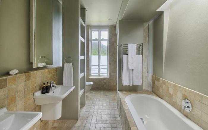 10 Elf Beach House