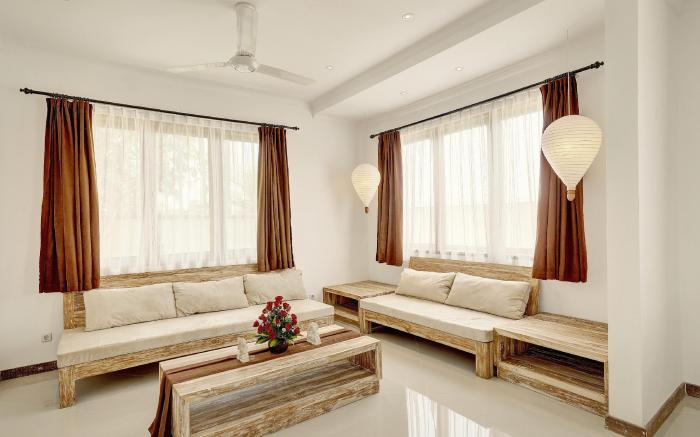 Nipuri Hotel & Villa
