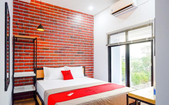 RedDoorz near Universitas Muhammadiyah Purwokerto 2