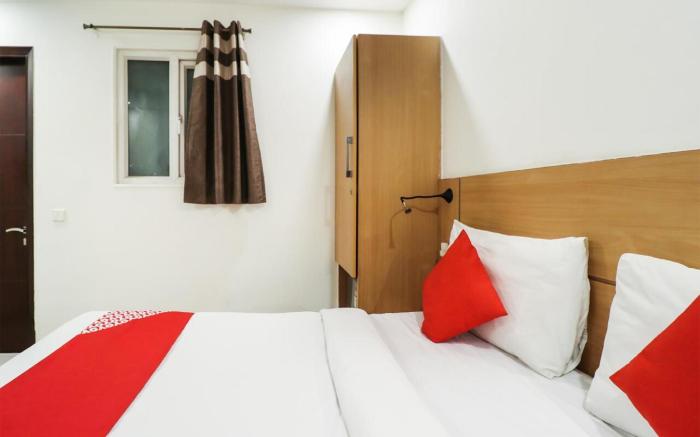 Hotel Yellow Saffron