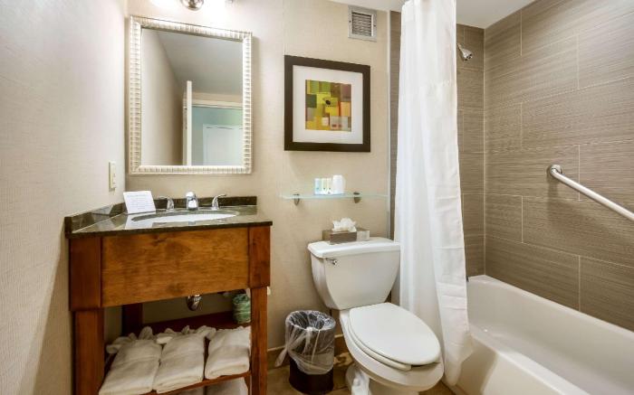 Chester Hotel & Conference Center