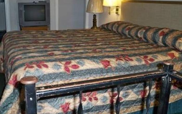 Penns Woods Inn Manheim