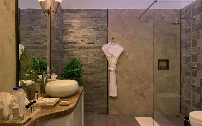 Montrose Golf Resort And Spa