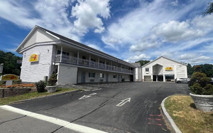Super 8 by Wyndham Albany