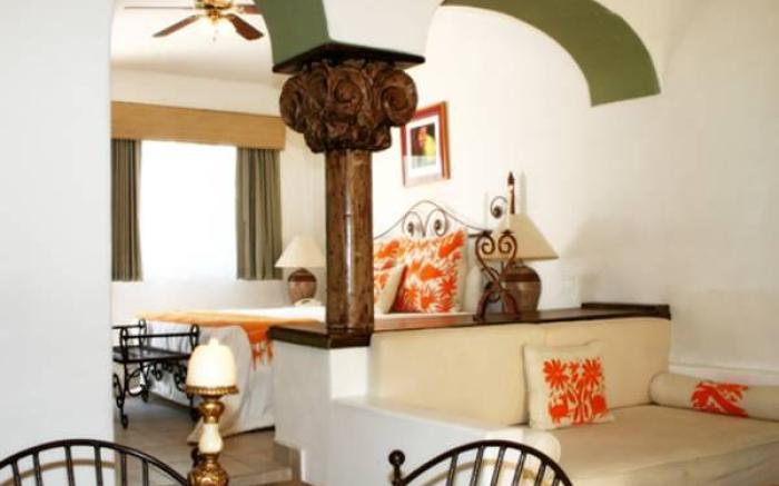 El Encanto Inn & Suites
