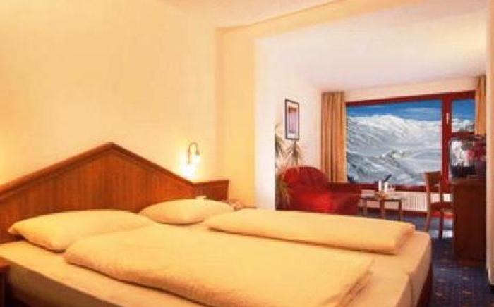 Glacier Hotel Grawand