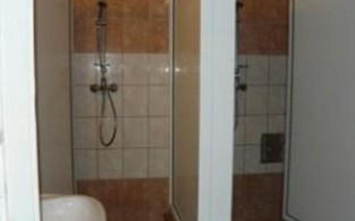 Boomerang Hostel and Apartments